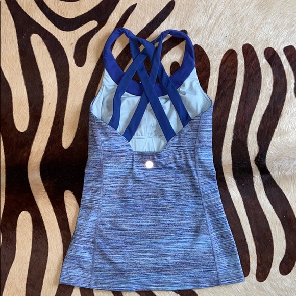 Lululemon multi colored blue scoop neck tank - Picture 2 of 5